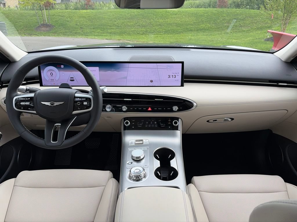 New 2027 Genesis GV70 2.5T Select AWD/4WD image 15