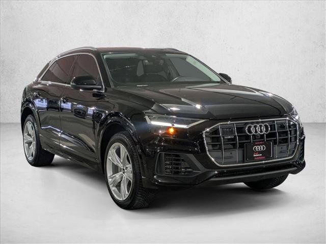 Used 2022 Audi Q8 Premium Plus image 3