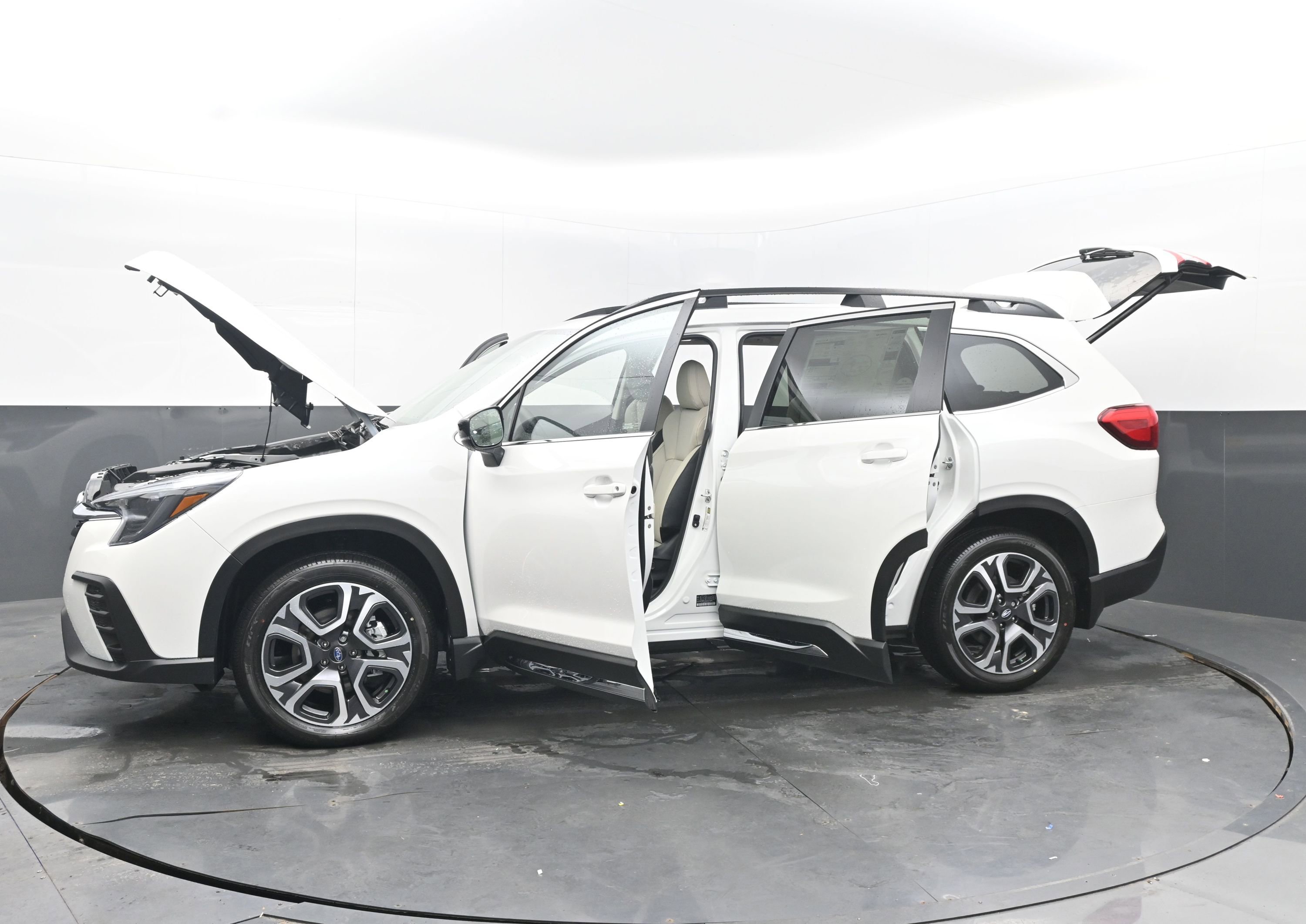 New 2025 Subaru Ascent Limited image 43