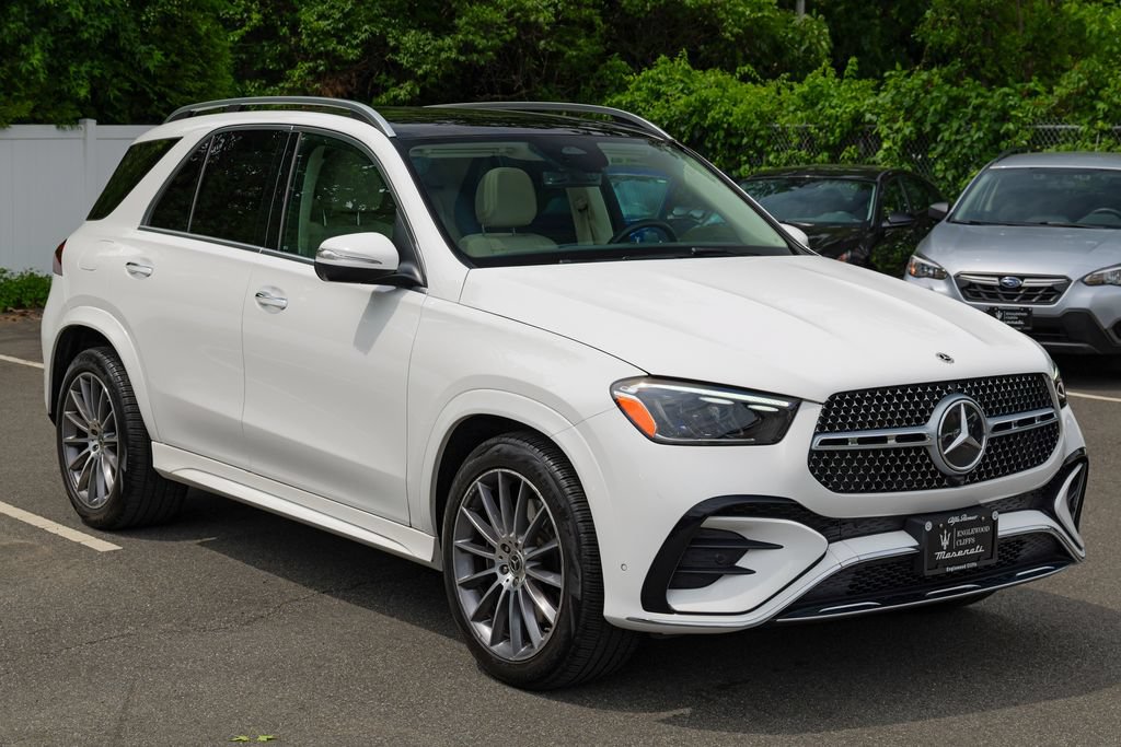 Used 2025 Mercedes-Benz GLE 450e 4MATIC image 9
