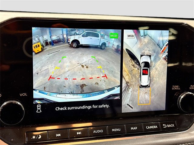 Used 2022 Nissan Rogue SL w/ SL Premium Package image 16