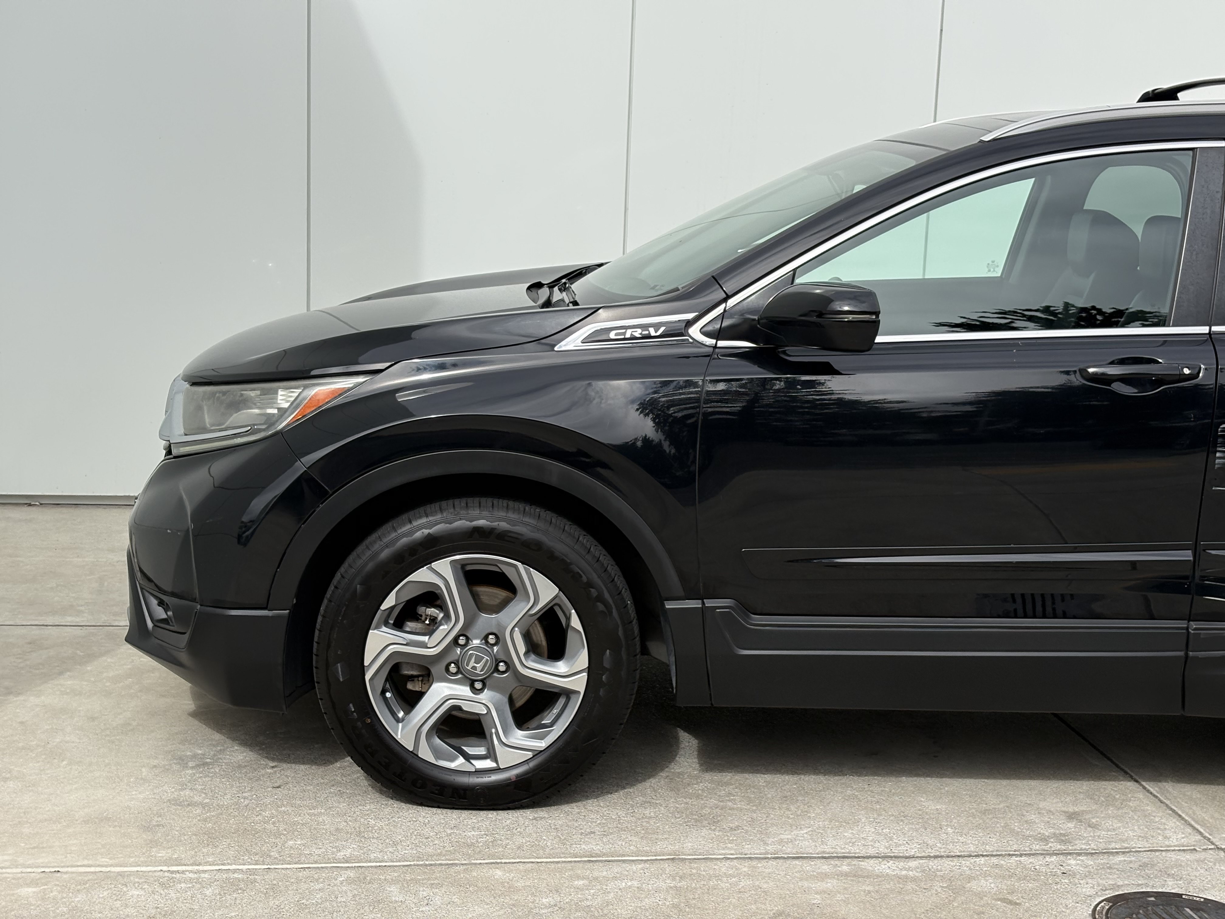 Used 2017 Honda CR-V EX-L image 5