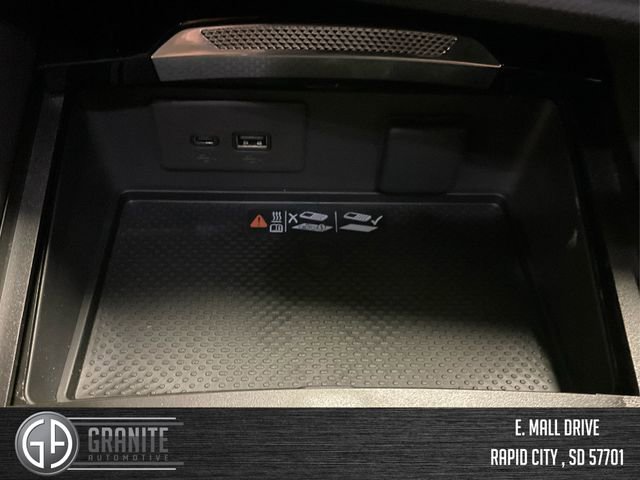 New 2025 Buick Envision Sport Touring image 29