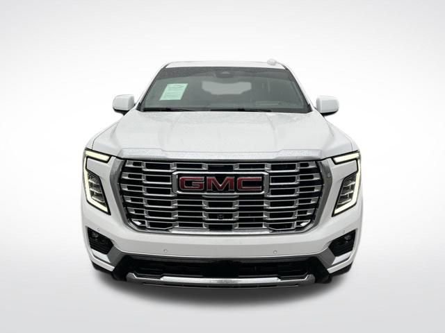 Used 2025 GMC Yukon Denali w/ Sun & Power Step Package AWD/4WD image 2