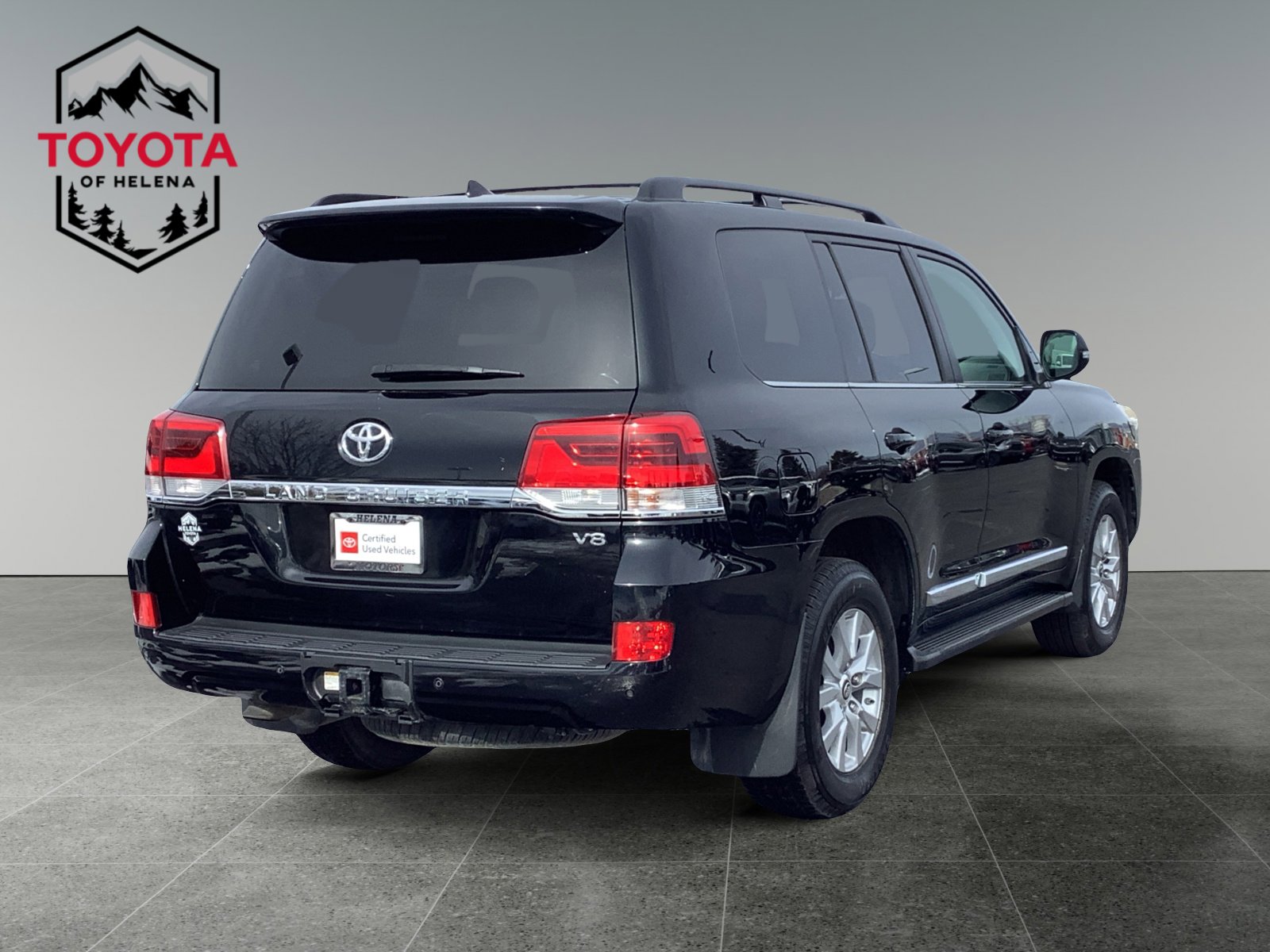 Certified 2018 Toyota Land Cruiser w/ Carpet Mat Package image 5