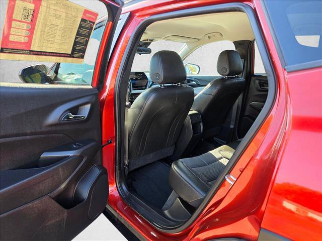 Used 2024 Chevrolet Trax LT w/ LT Convenience Package FWD image 16