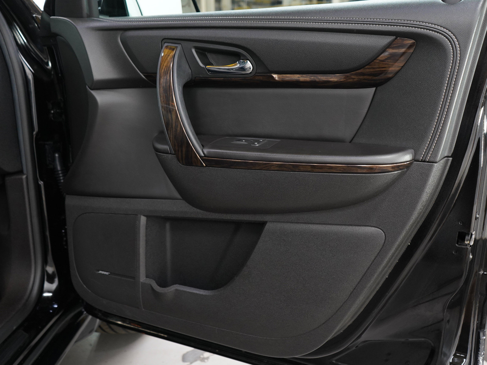 Used 2016 GMC Acadia Denali AWD/4WD image 9