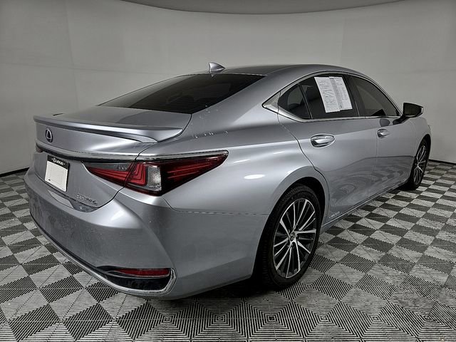 Used 2022 Lexus ES 300h w/ Premium Package image 5