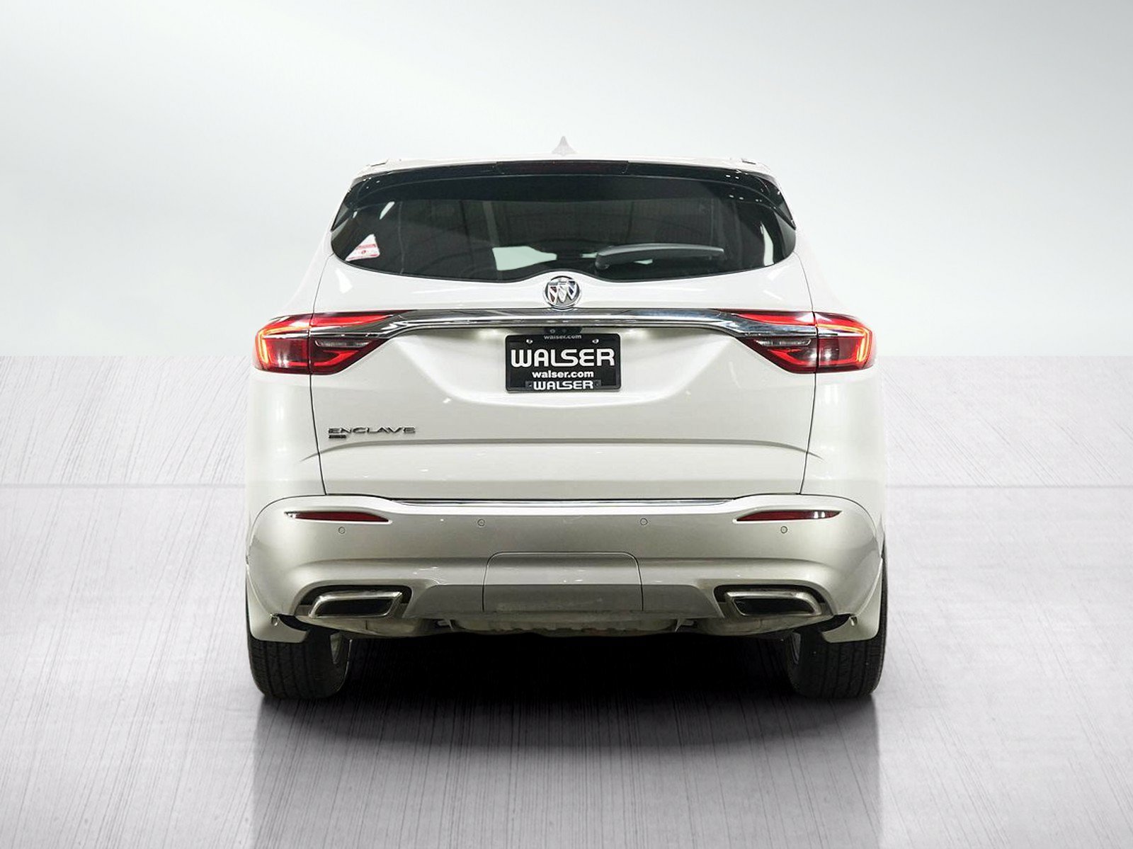 Used 2020 Buick Enclave Premium w/ Surround and Sites Package AWD/4WD image 4