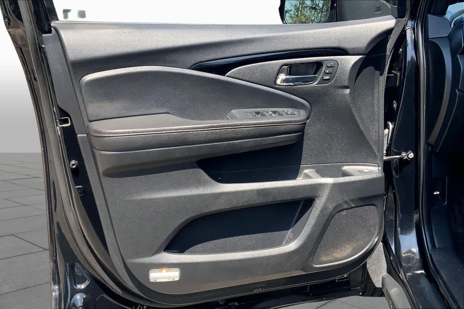 Used 2023 Honda Ridgeline Black Edition image 22