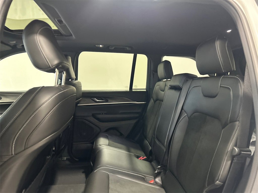 New 2026 Jeep Grand Cherokee Laredo image 31