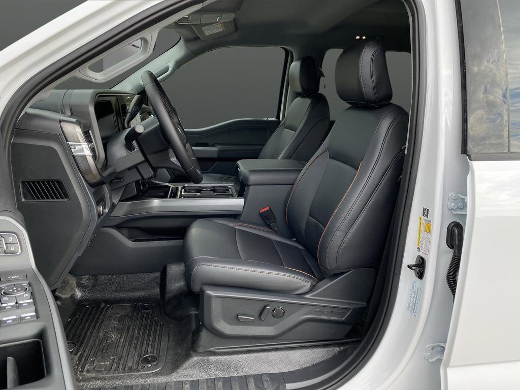 New 2026 Ford F250 Lariat w/ FX4 Off-Road Package image 4