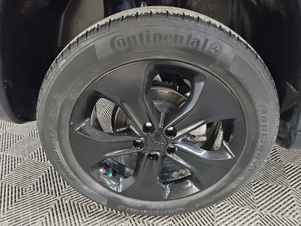 Used 2020 Jeep Compass Latitude image 13