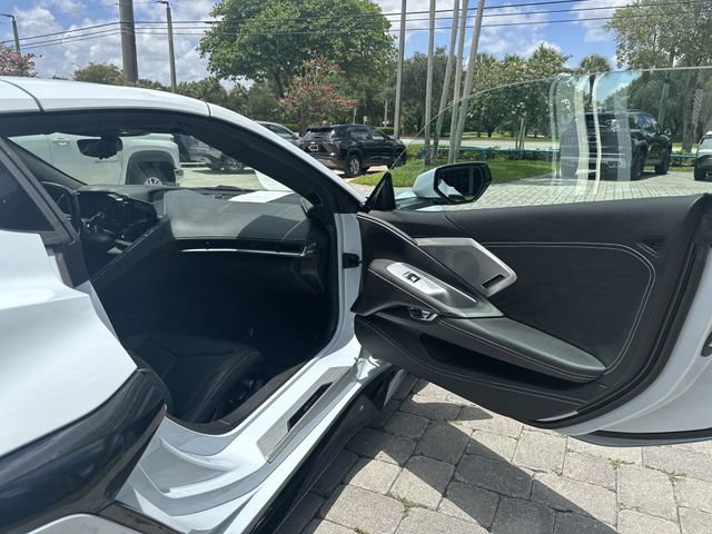 Used 2023 Chevrolet Corvette Z06 RWD image 23