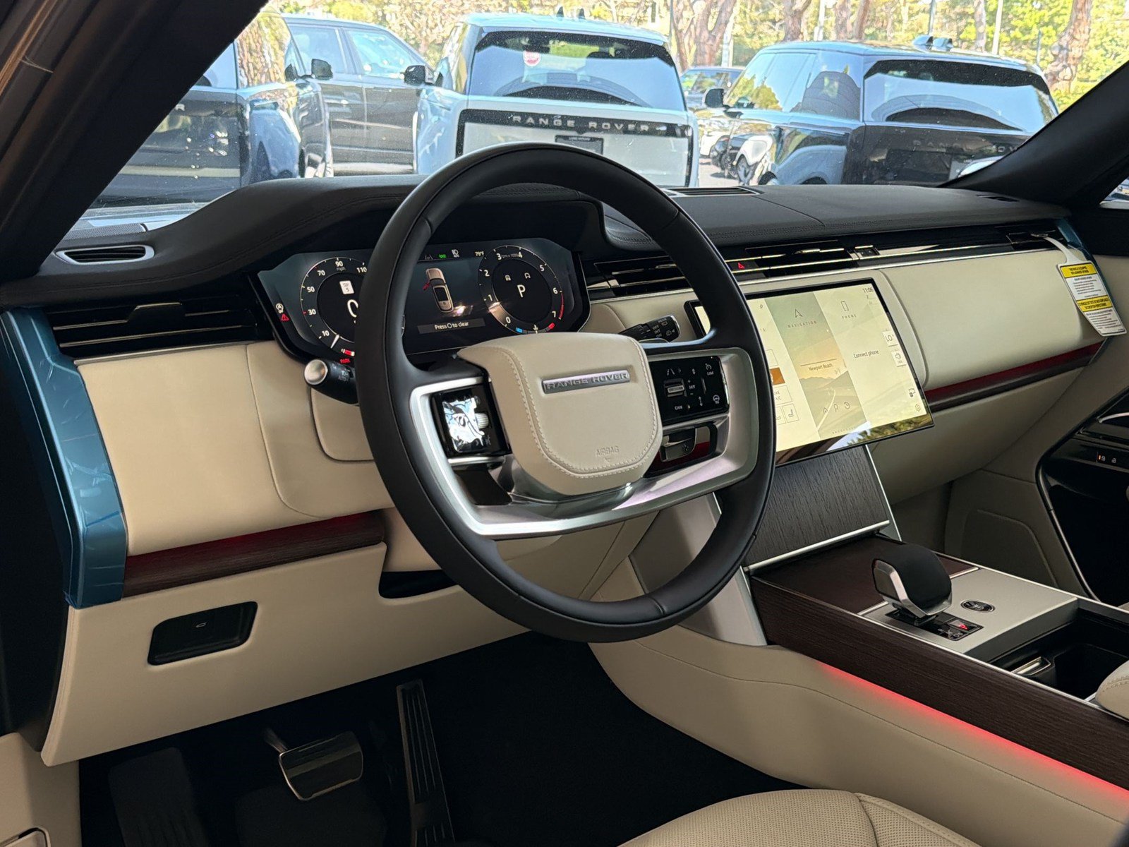 New 2026 Land Rover Range Rover SE AWD/4WD image 4