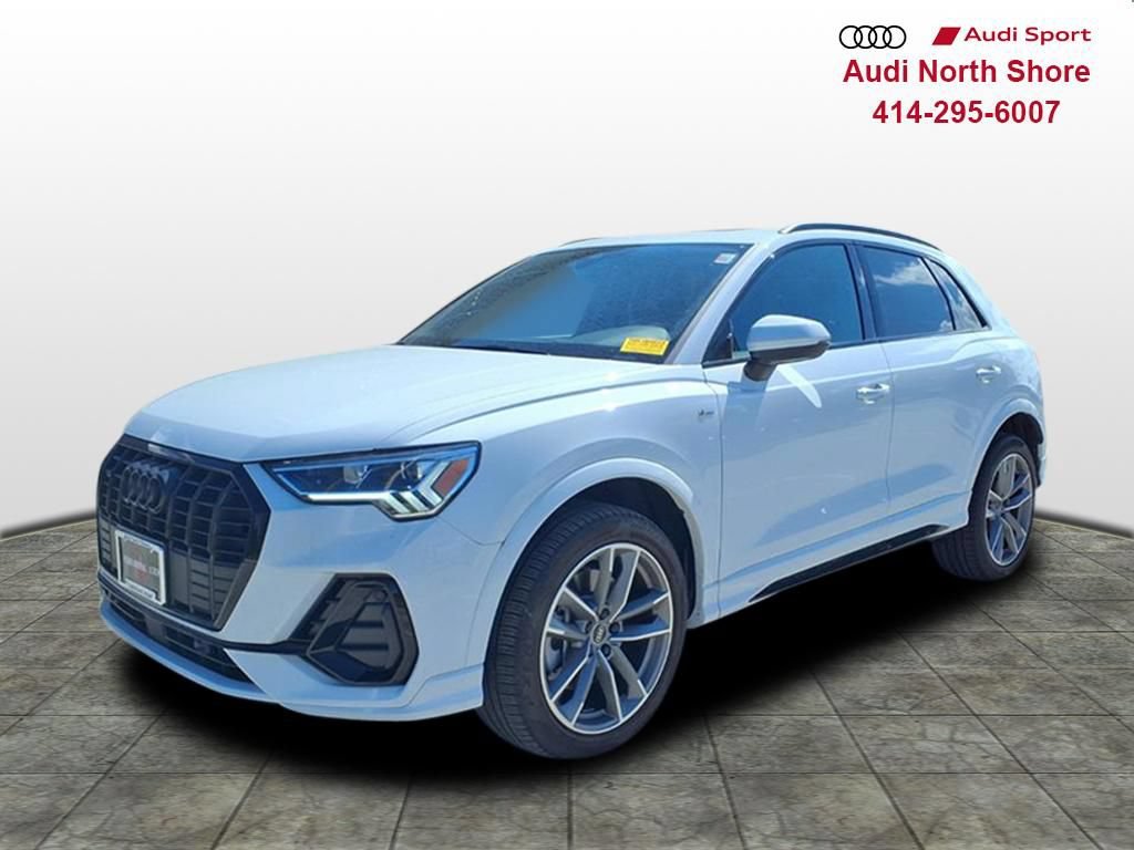 Used 2023 Audi Q3 2.0T Premium w/ Black Optic Sport Package AWD/4WD image 5