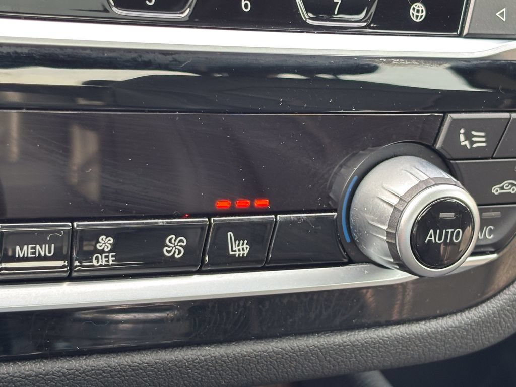 Used 2019 BMW 540i xDrive AWD/4WD image 22