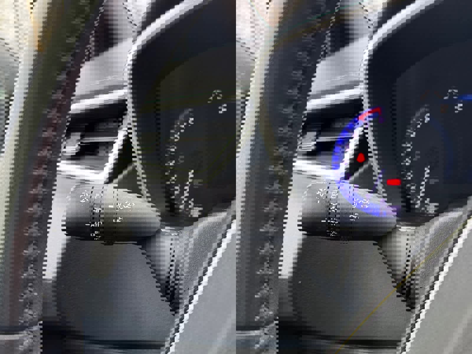 Used 2021 Toyota Corolla XSE w/ Blackout Package (TMS) image 19