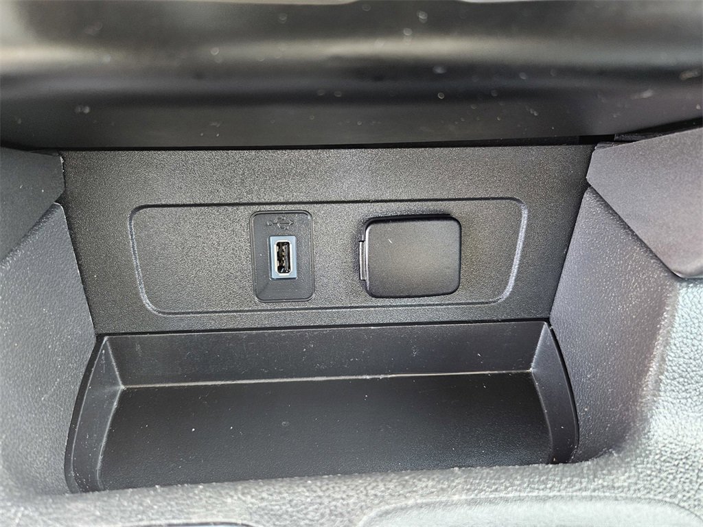 Used 2019 Ford Escape SE image 20