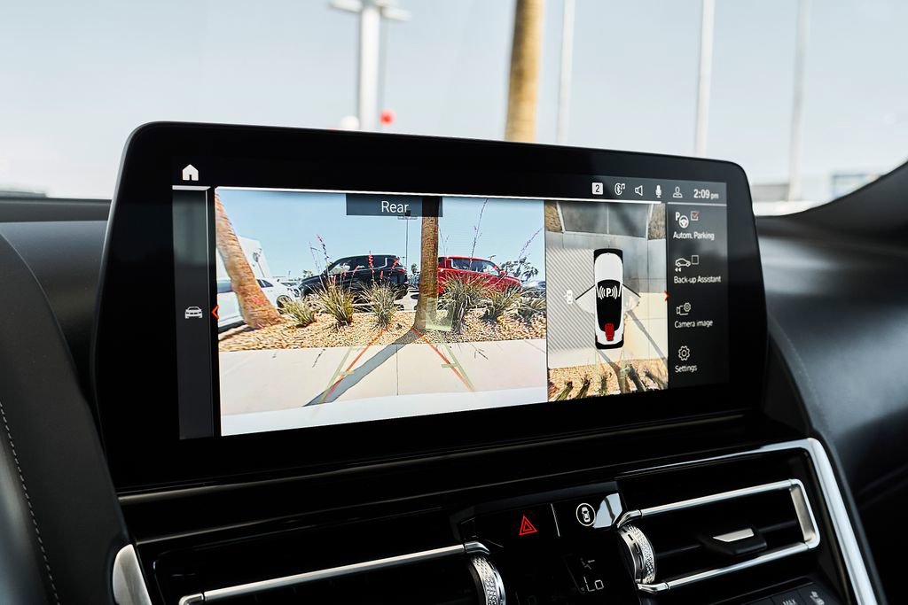 Used 2025 BMW 840i Convertible w/ Comfort Seating Package RWD image 22