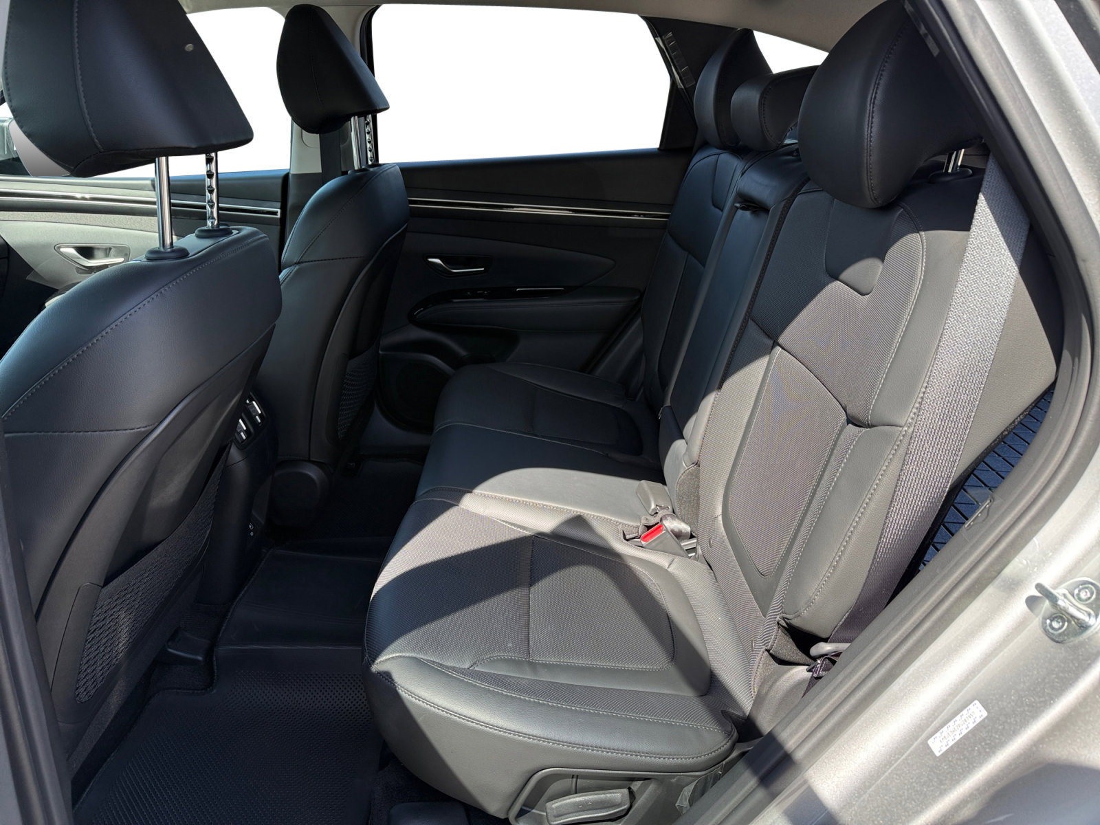 Used 2023 Hyundai Tucson Limited image 16