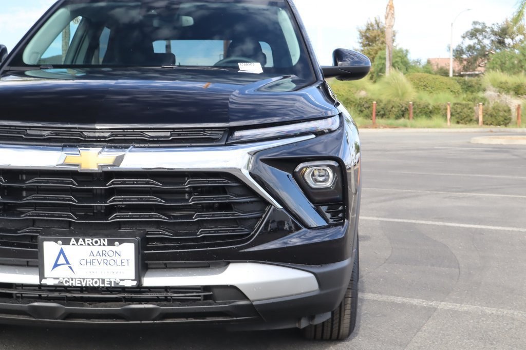 New 2026 Chevrolet TrailBlazer LT w/ LT Cold Weather Package FWD image 10