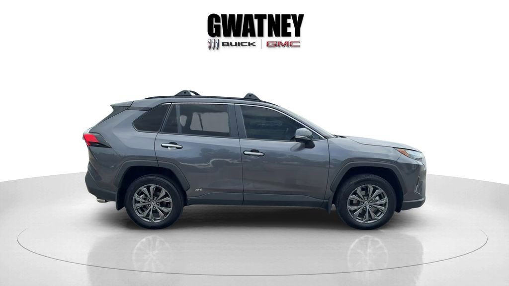 Used 2022 Toyota RAV4 Limited AWD/4WD image 3
