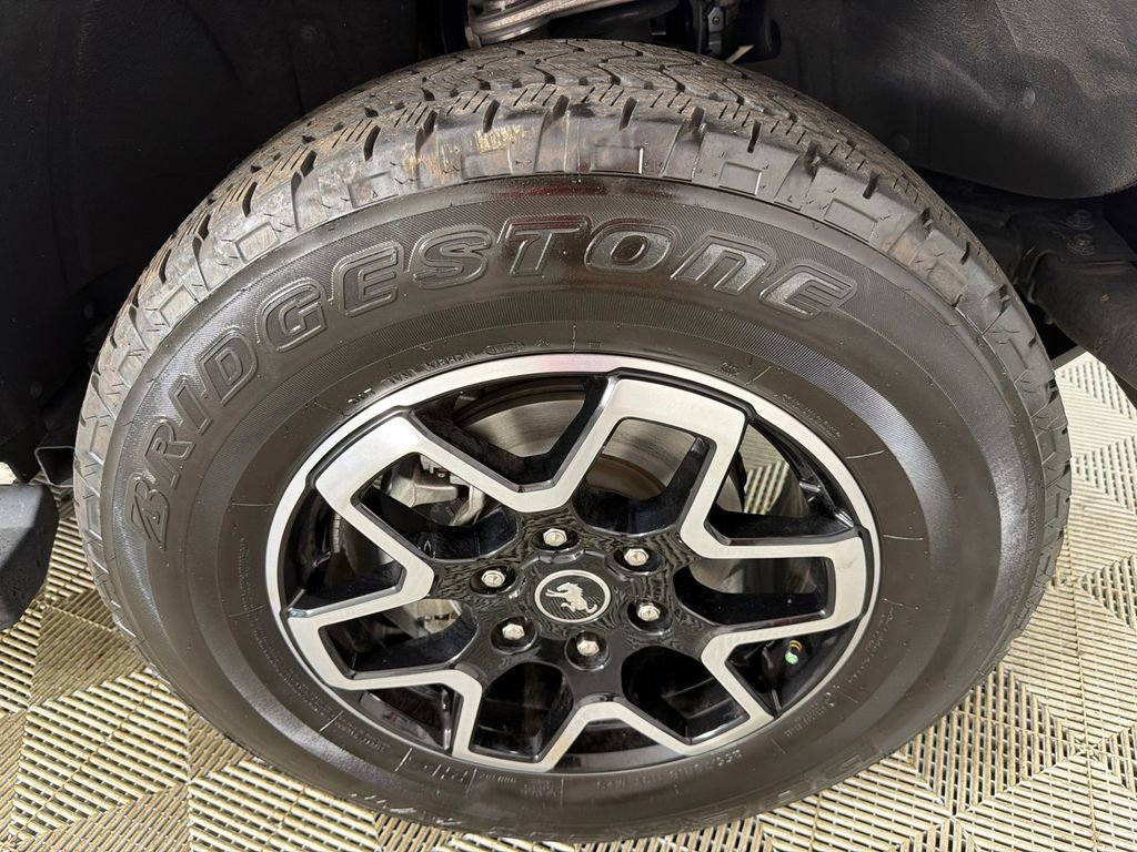 Used 2024 Ford Bronco Outer Banks image 13