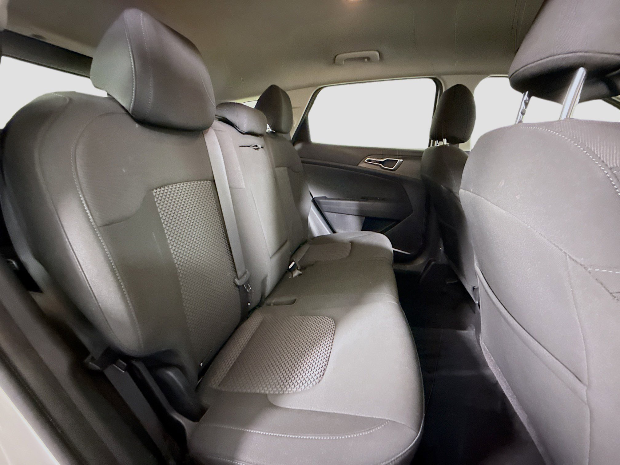 Used 2023 Kia Sportage LX image 26