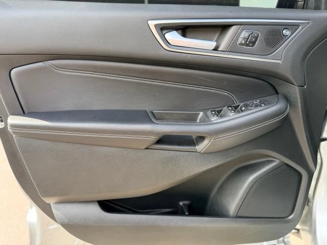 Used 2023 Ford Edge Titanium AWD/4WD image 18