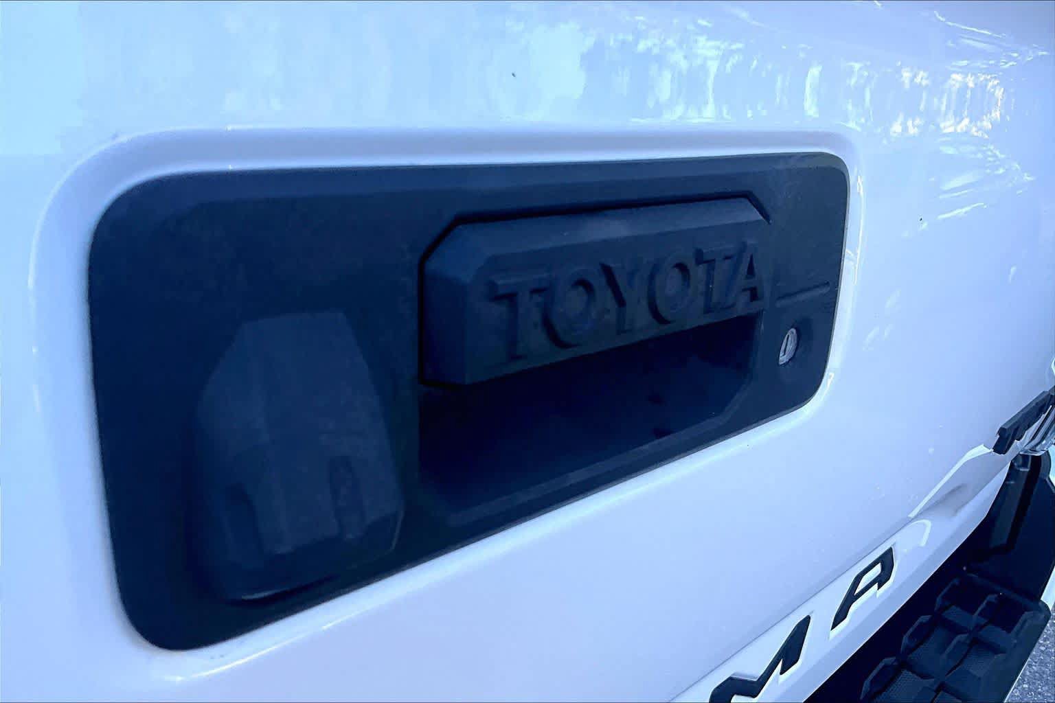 Certified 2021 Toyota Tacoma TRD Pro AWD/4WD image 30