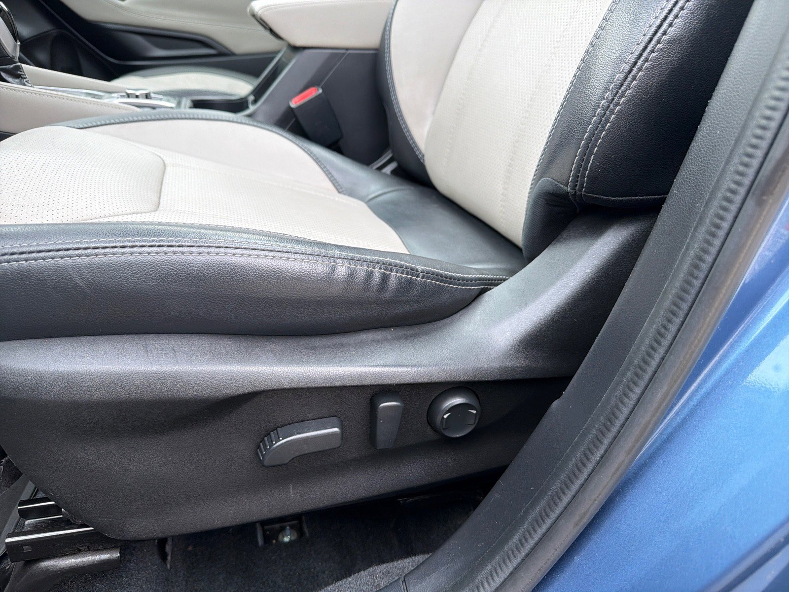 Used 2020 Subaru Forester Limited image 12