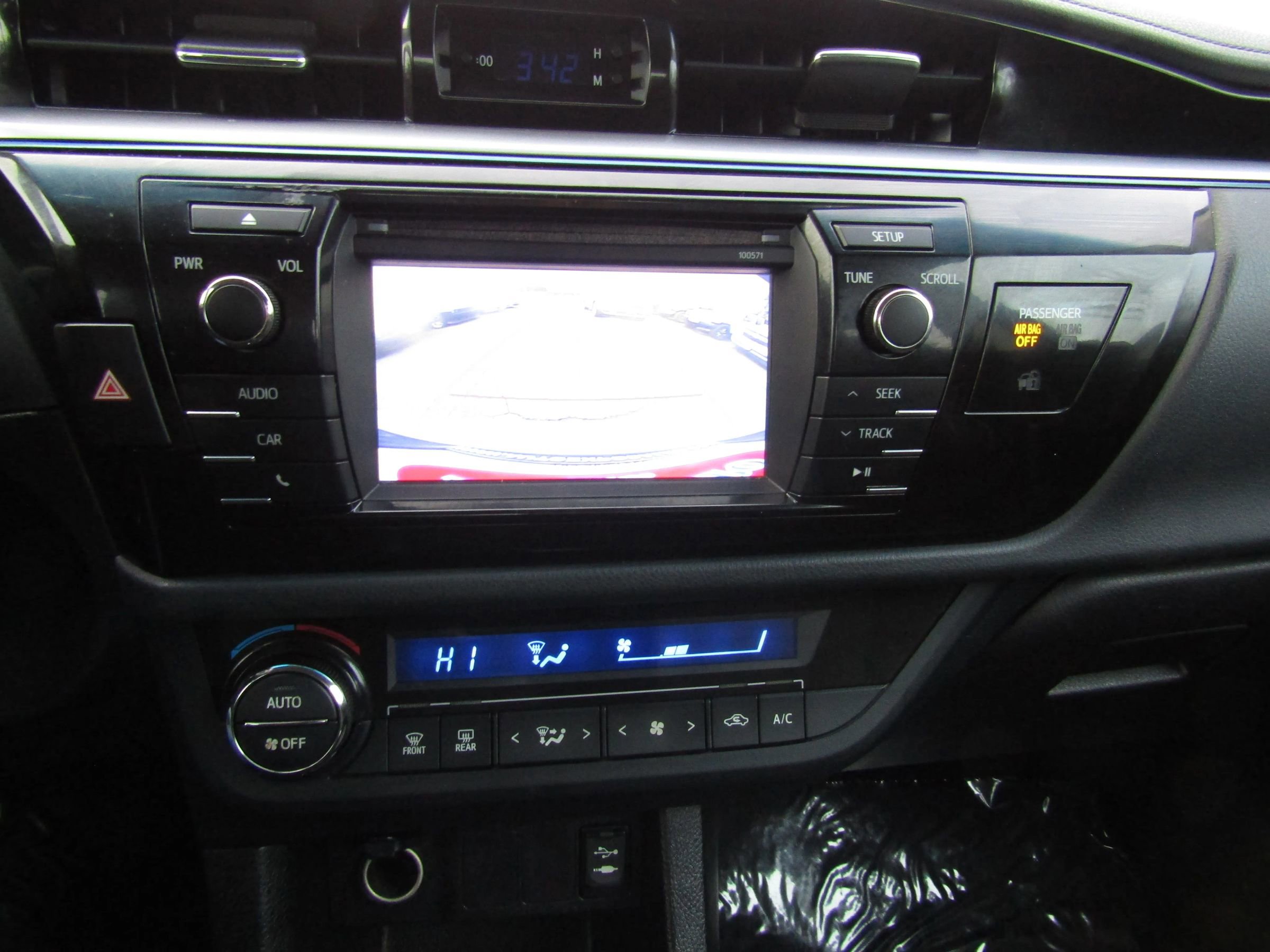 Used 2016 Toyota Corolla S image 18