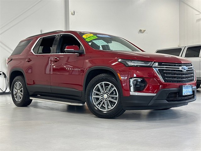 Used 2023 Chevrolet Traverse LT