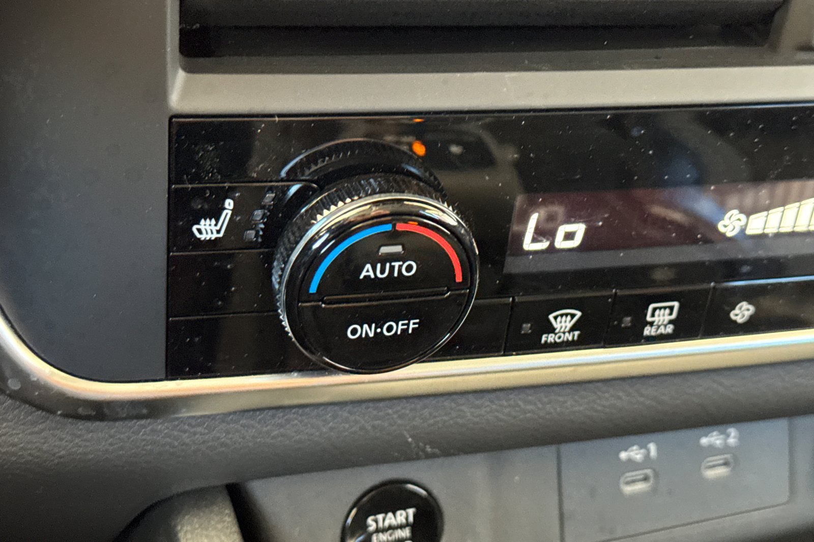 Certified 2025 Nissan Rogue SV AWD/4WD image 30