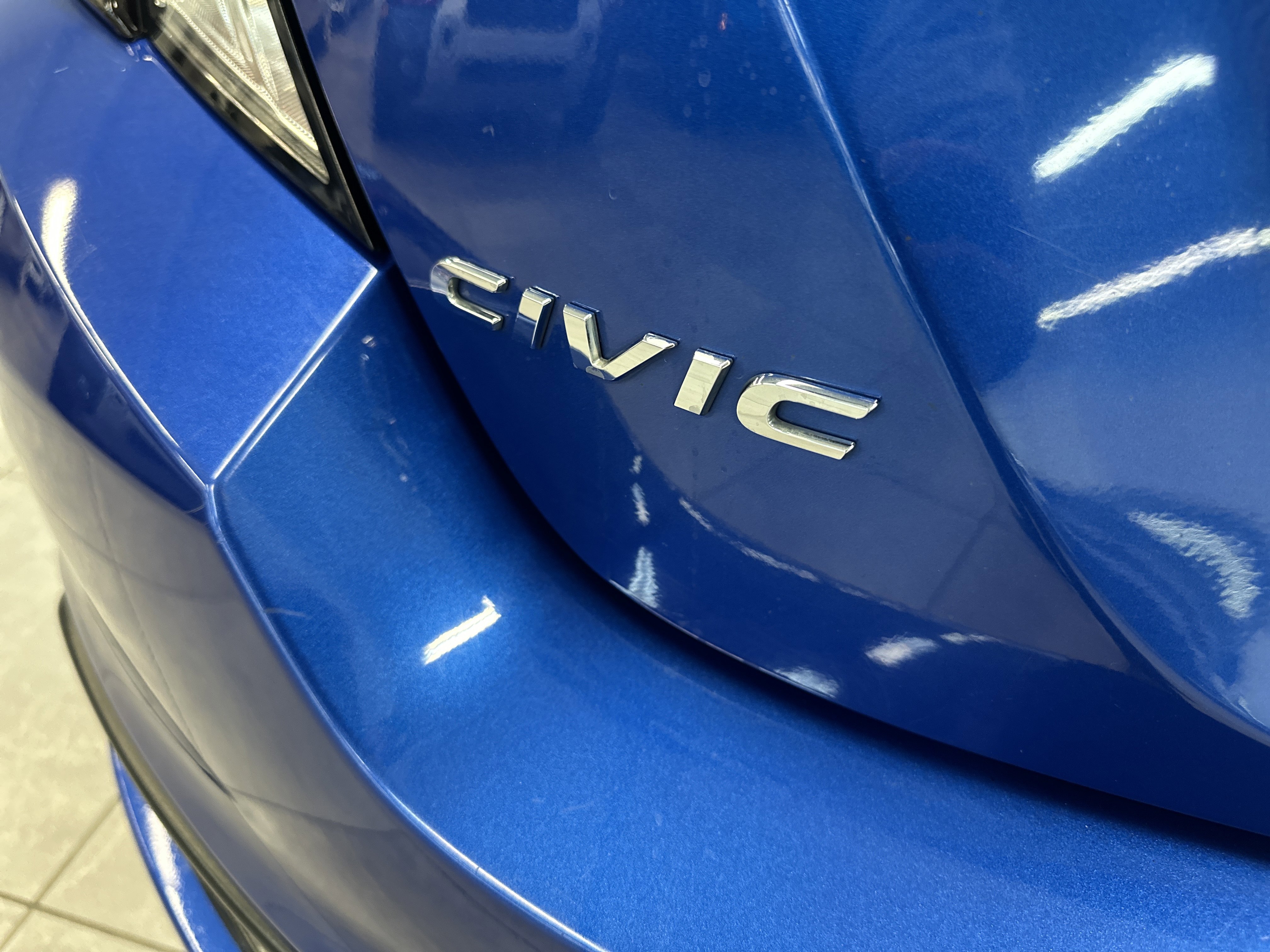Used 2017 Honda Civic EX-L image 10