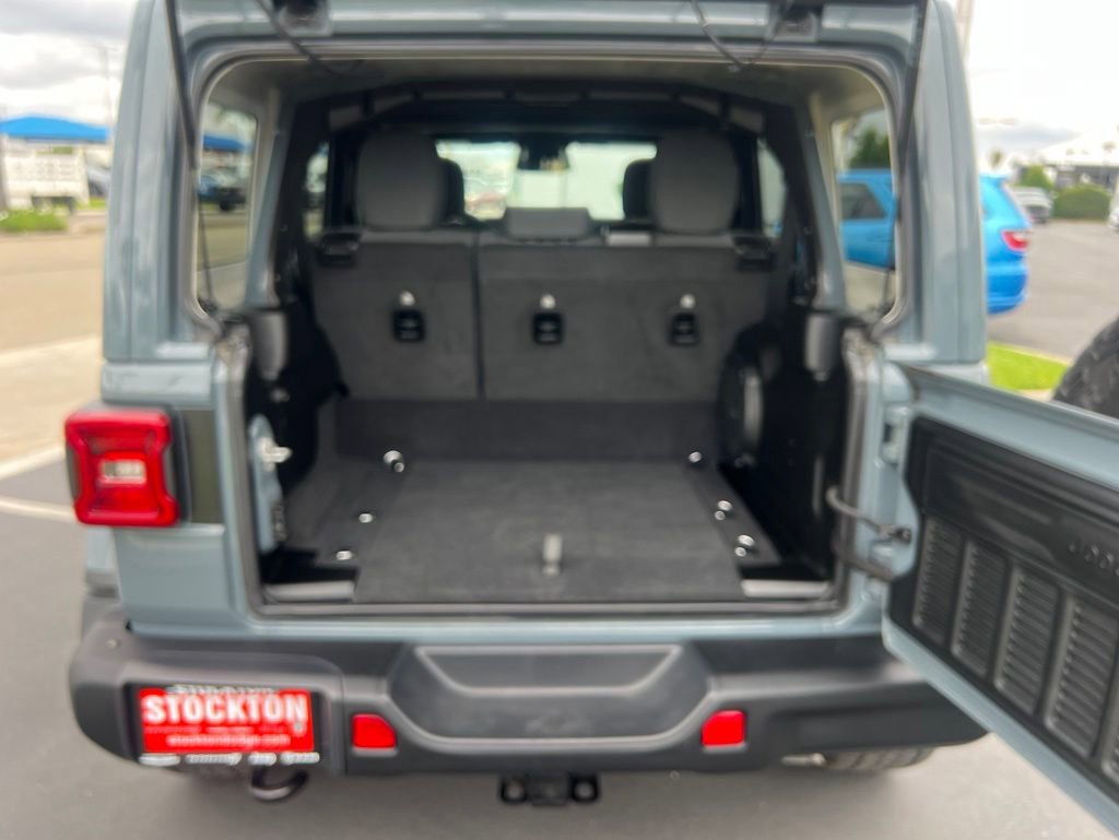Used 2025 Jeep Wrangler Backcountry 4xe AWD/4WD image 37
