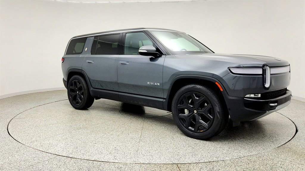 Used 2024 Rivian R1S Adventure AWD/4WD image 3