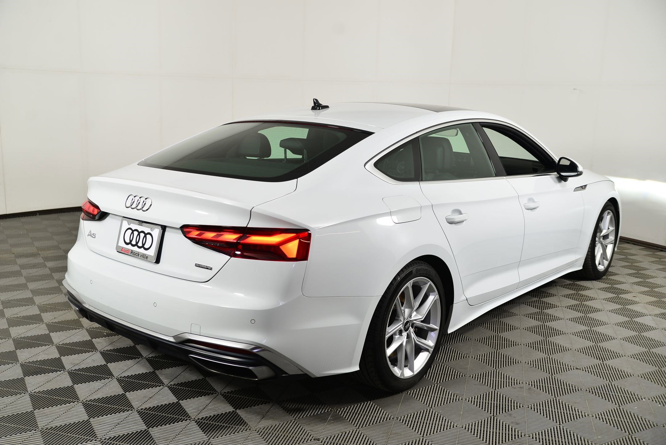 Used 2023 Audi A5 2.0T Premium w/ Convenience Package image 9