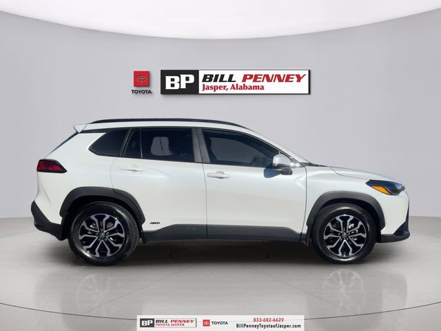 Used 2024 Toyota Corolla Cross SE image 6