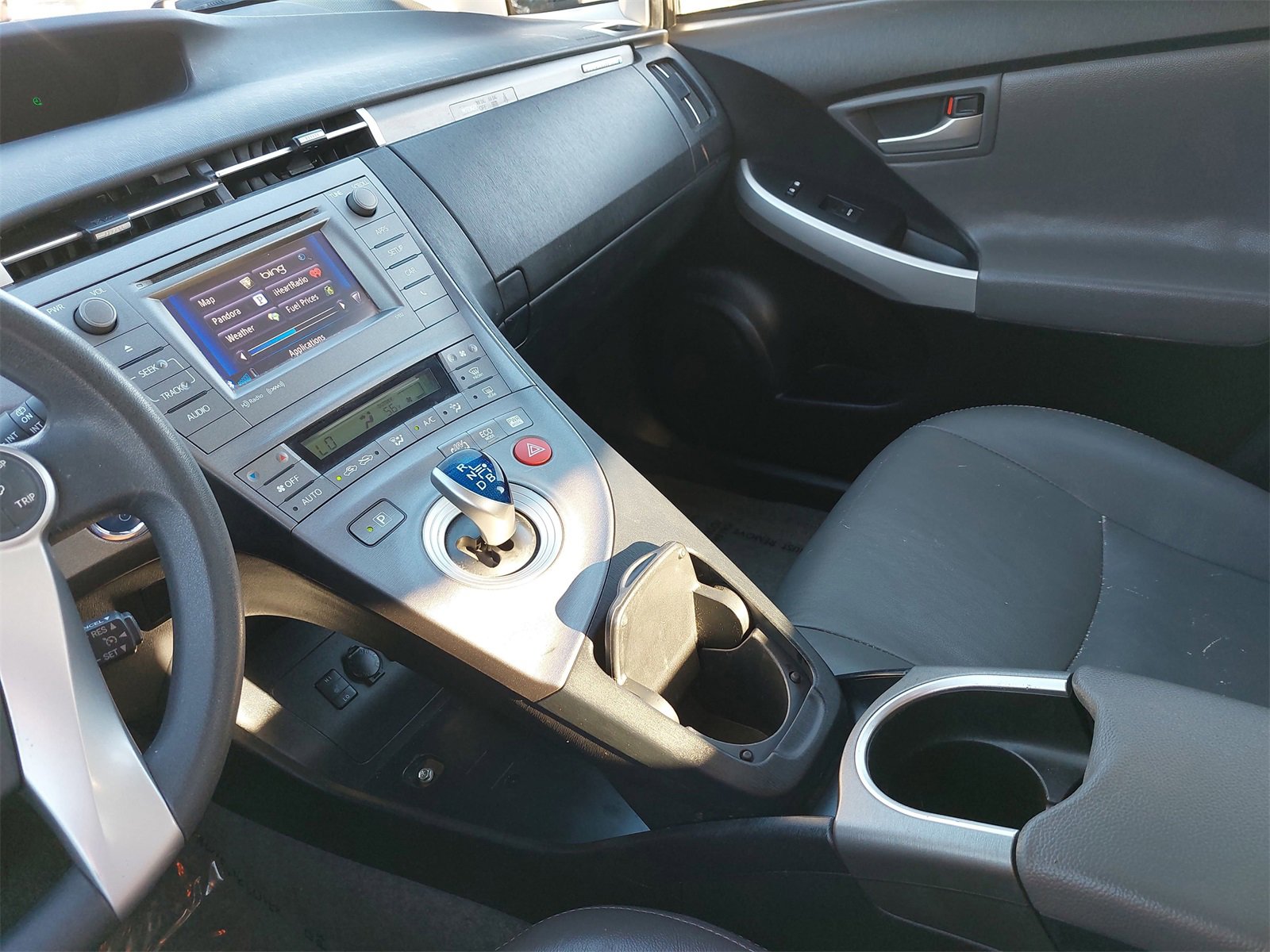 Used 2015 Toyota Prius Prime Advanced image 24