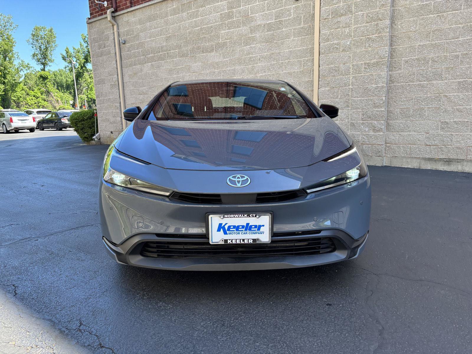 Used 2023 Toyota Prius LE AWD/4WD image 5