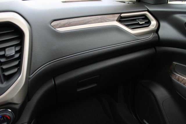 Used 2023 GMC Acadia Denali w/ Denali Technology Package image 25