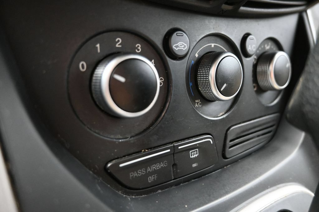 Used 2013 Ford Escape SE FWD image 16