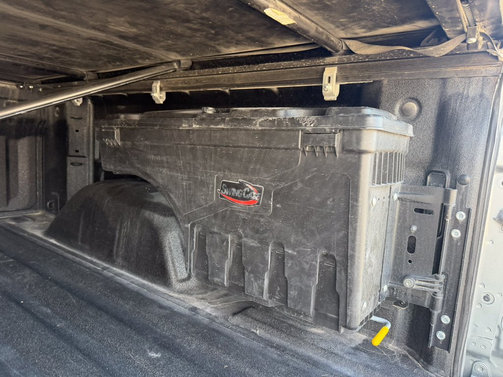 Used 2024 Chevrolet Silverado 1500 LTZ AWD/4WD image 27