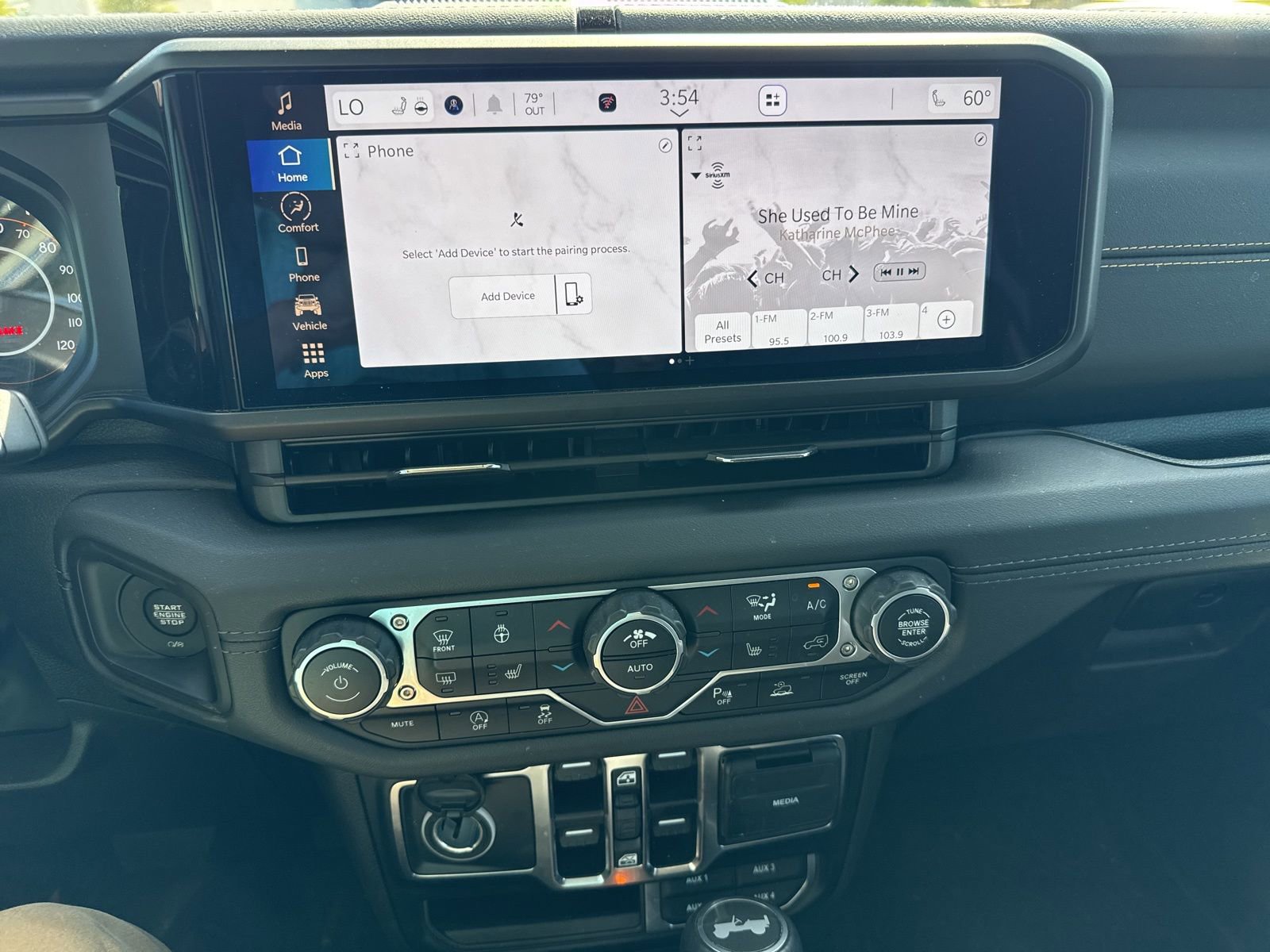 Used 2024 Jeep Wrangler Sahara w/ Safety Group image 14