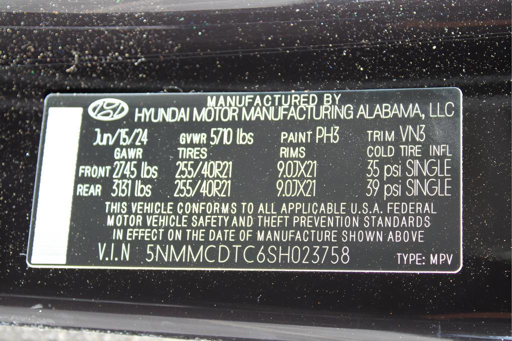 Used 2025 Genesis GV70 3.5T Sport w/ Sport Prestige Package AWD/4WD image 29