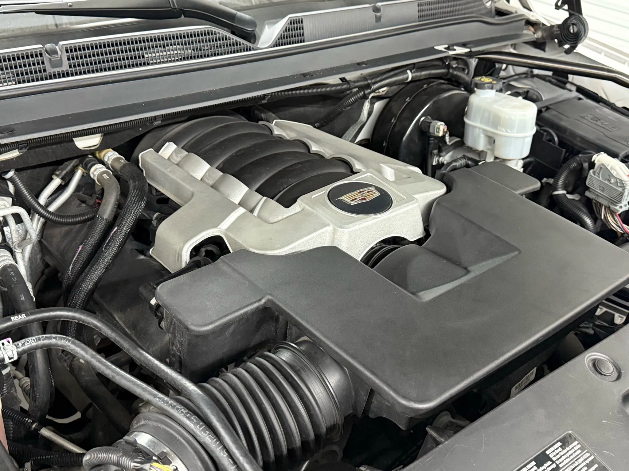 Used 2019 Cadillac Escalade Platinum image 48