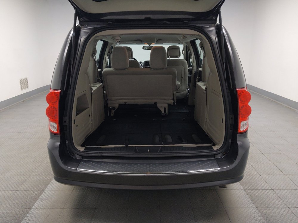 Used 2016 Dodge Grand Caravan American Value Package w/ UConnect Hands-Free Group FWD image 29