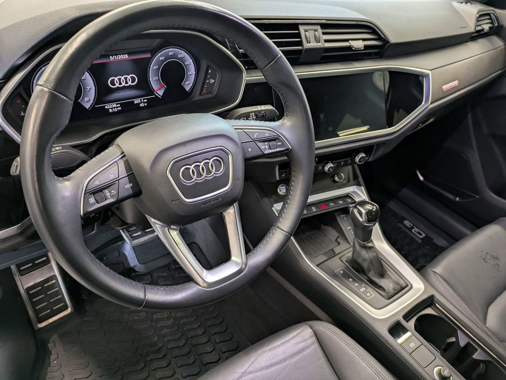Used 2020 Audi Q3 2.0T Prestige w/ Prestige Package AWD/4WD image 16